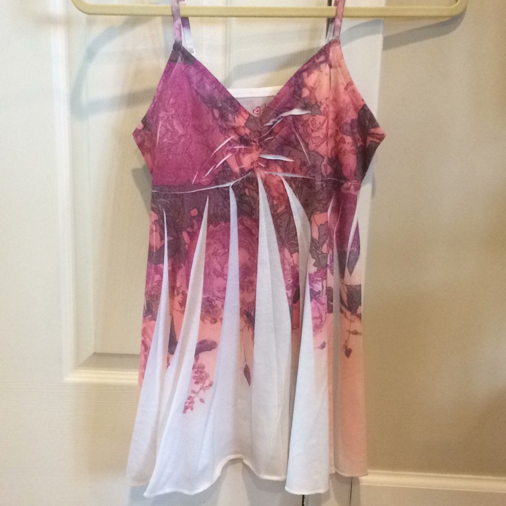 Tank top size medium